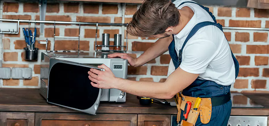 In-Home Microwave Repair in Woburn