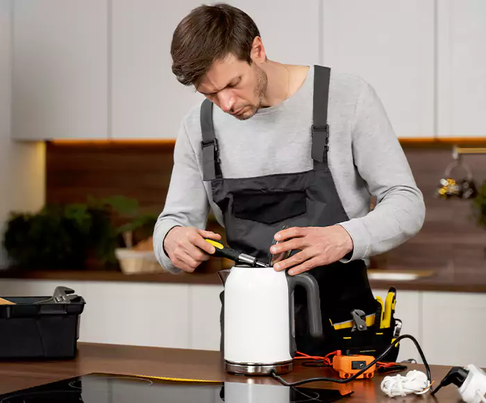 Skilled Blender Technicians: Your Small Appliance Repair Experts for Woburn, MA